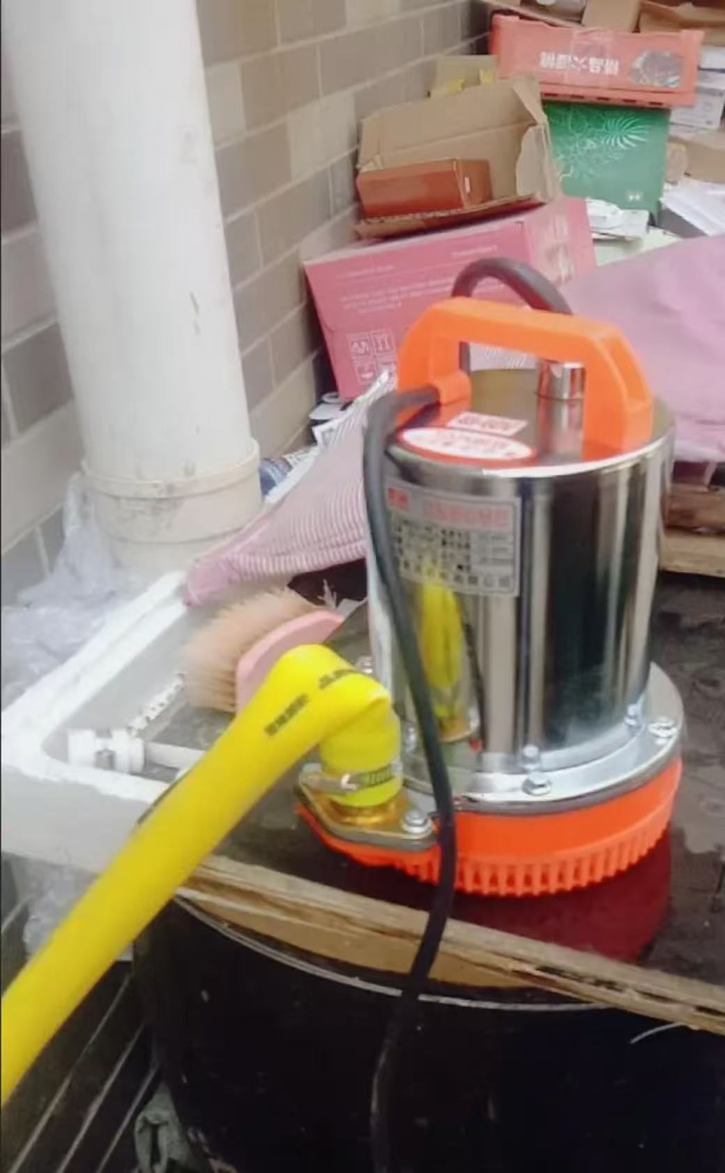 application 12V DC Solar Energy Submersible Pump Ponds Farms